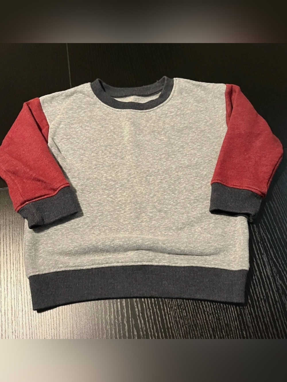 Sweatshirt